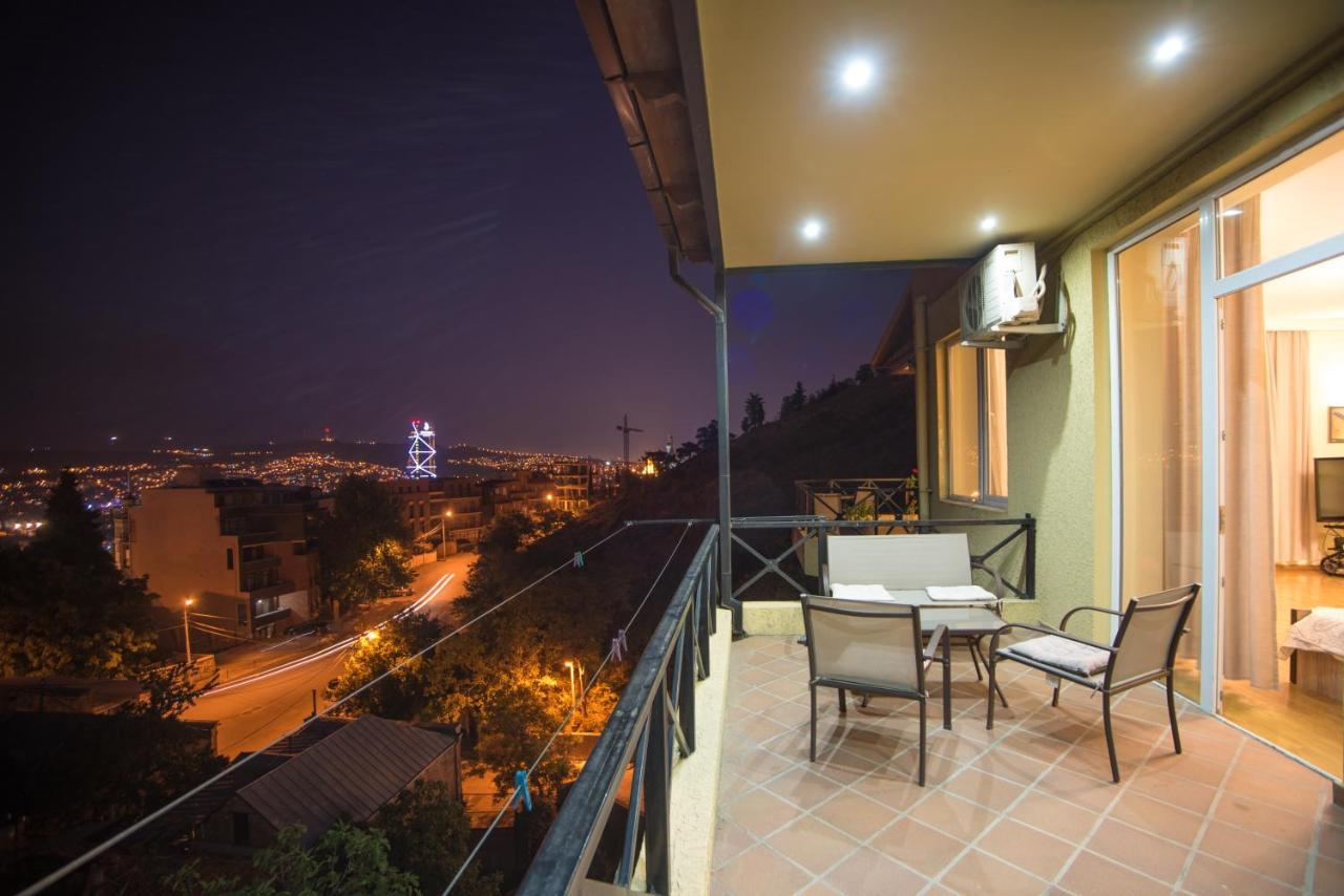 Chambre Lit King-Size avec Balcon
