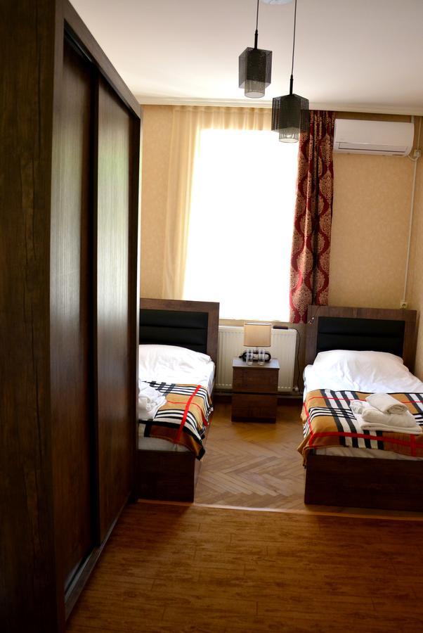 Chambre Double ou Lits Jumeaux avec Salle de Bains Privative Externe