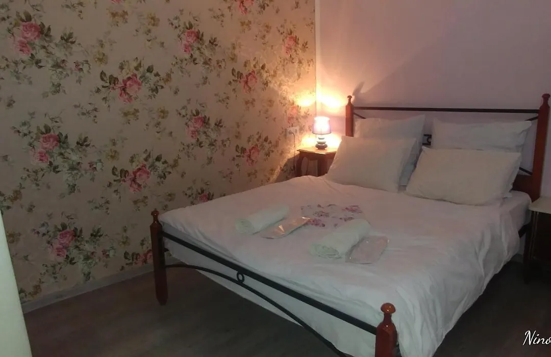 Guest House Nise-1